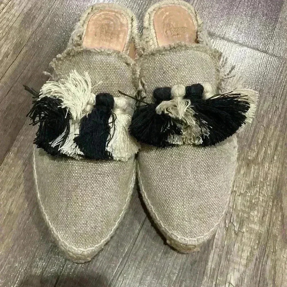Castaner Canvas Tassel Accents Neutral Flat Mules EU 39 - Picture 4 of 11
